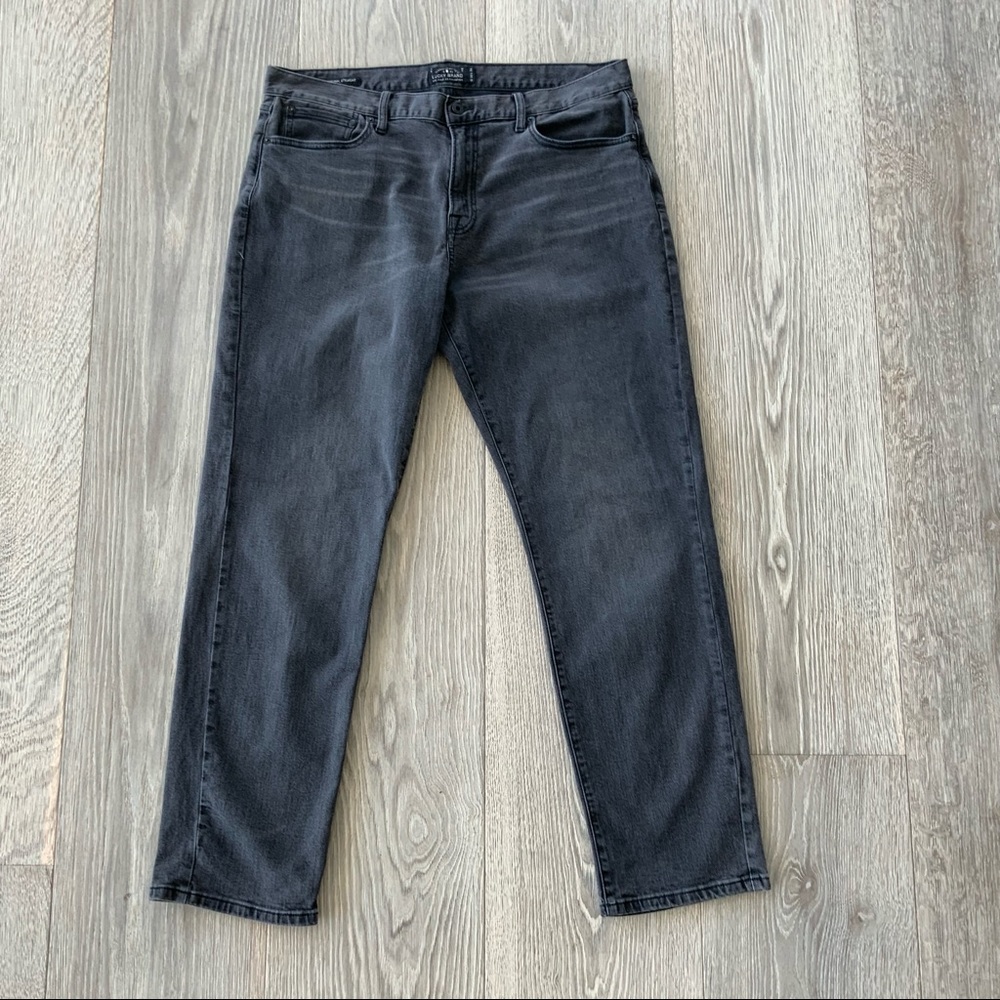 Lucky Brand Men’s Gray Stone Wash Jeans - 38” Waist x 32” Length Xlnt. Condition